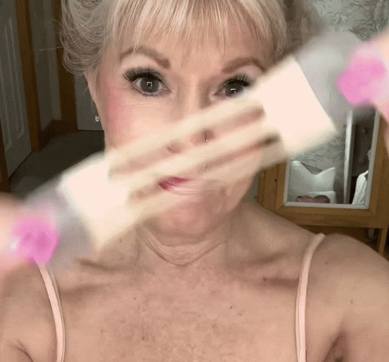 NOUR AURA™ Instant Lift Neck Tape